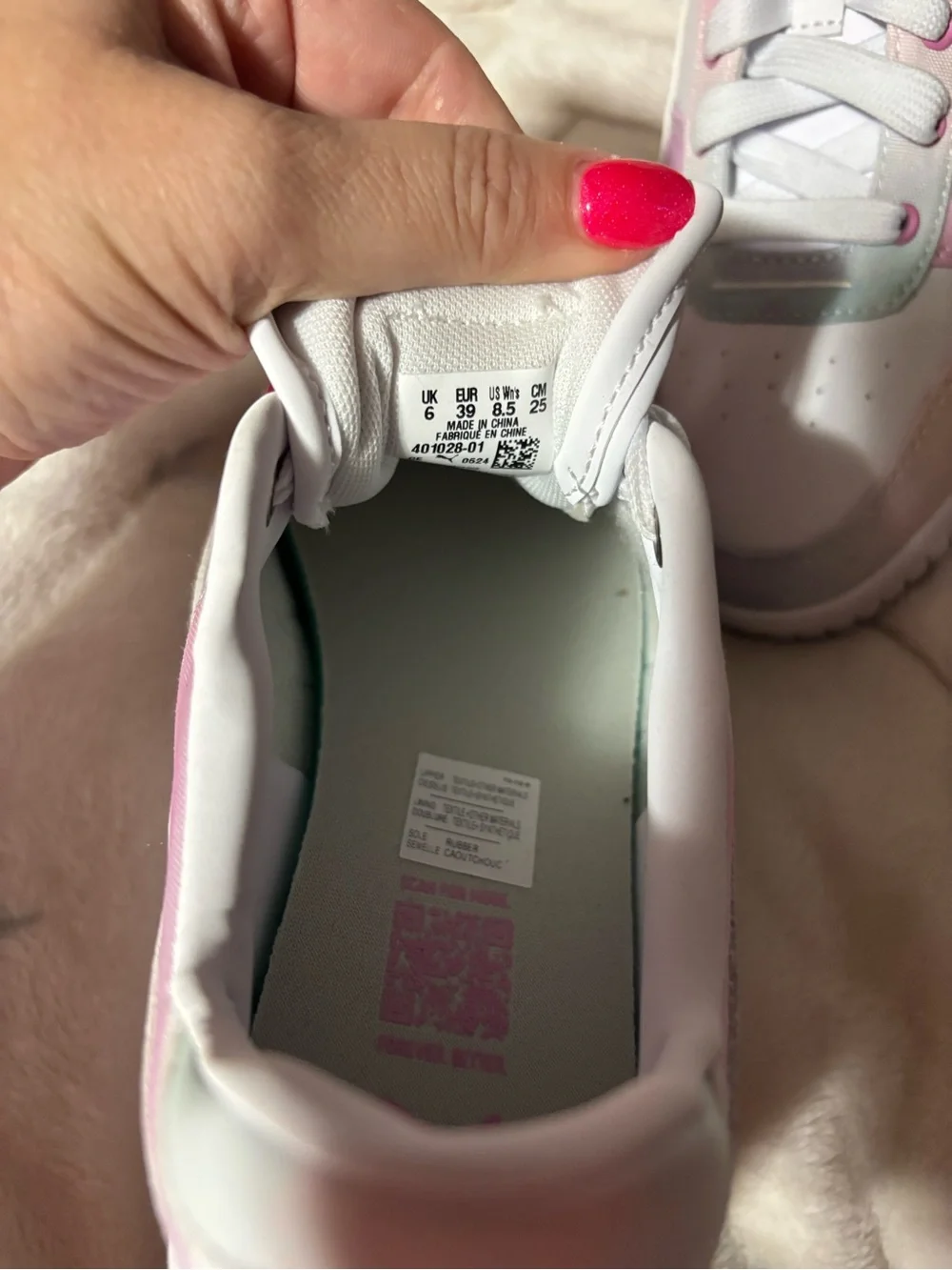 Nike Women's White Sneakers with Pink Tie-Dye Accents New w/out tags